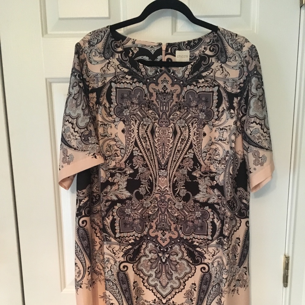 ✔️ Chico’s Medallion print sheath dress